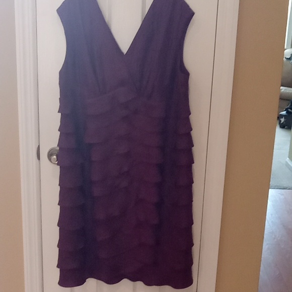 Dress - Picture 4 of 5